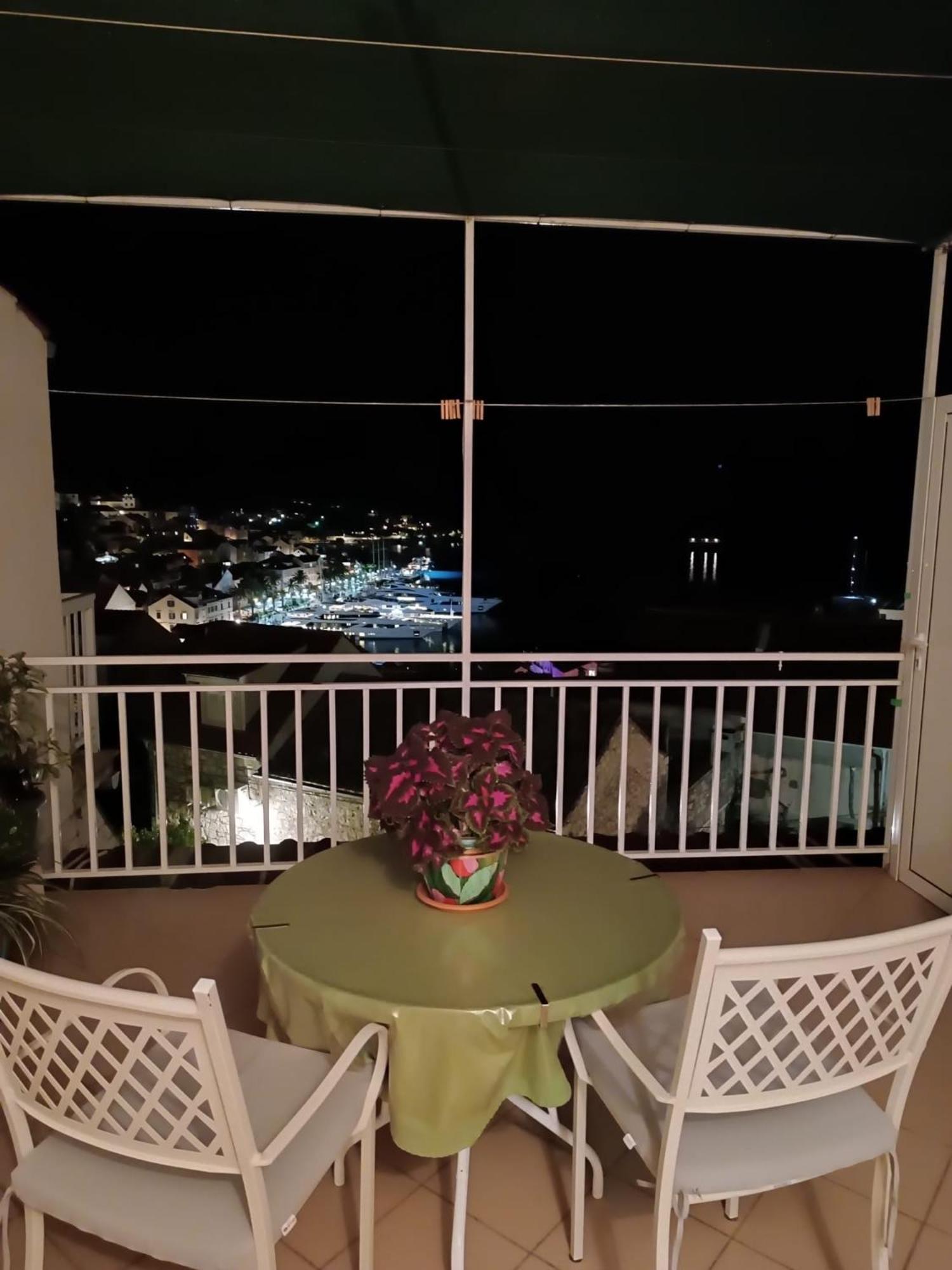 Apartments Bocin Rosso هفار المظهر الخارجي الصورة